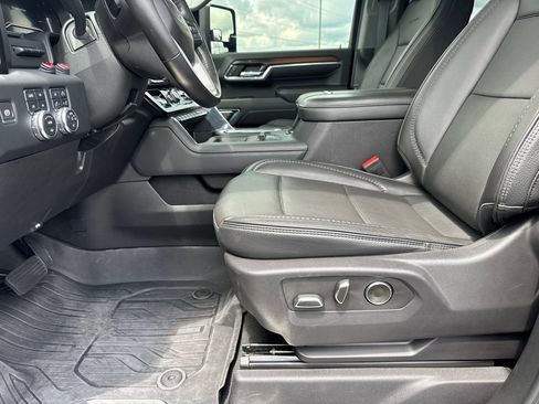 Used 2024 GMC Sierra 2500 Denali w/ Denali Reserve Package AWD/4WD image 10