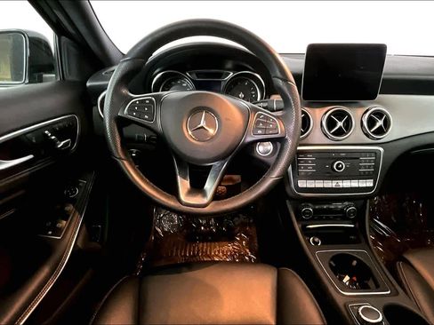 Used 2019 Mercedes-Benz GLA 250 4MATIC image 6