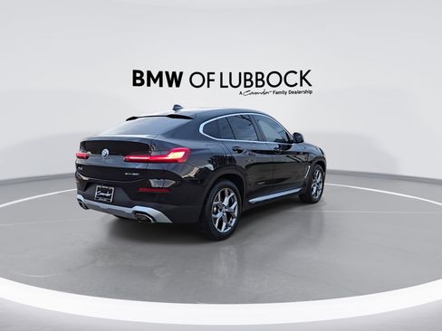Certified 2022 BMW X4 xDrive30i image 8