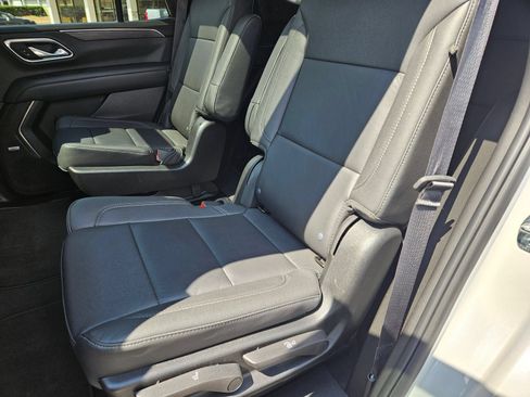 Used 2023 Chevrolet Tahoe Z71 w/ Luxury Package AWD/4WD image 29