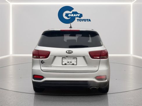 Used 2020 Kia Sorento LX image 5