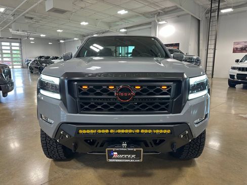 Used 2024 Nissan Frontier PRO-4X w/ Off-Road Protection Package AWD/4WD image 2