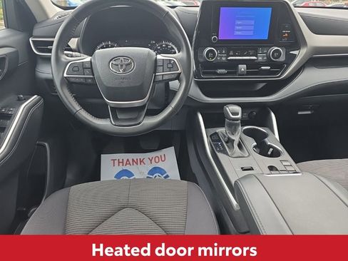 Used 2024 Toyota Highlander LE image 20