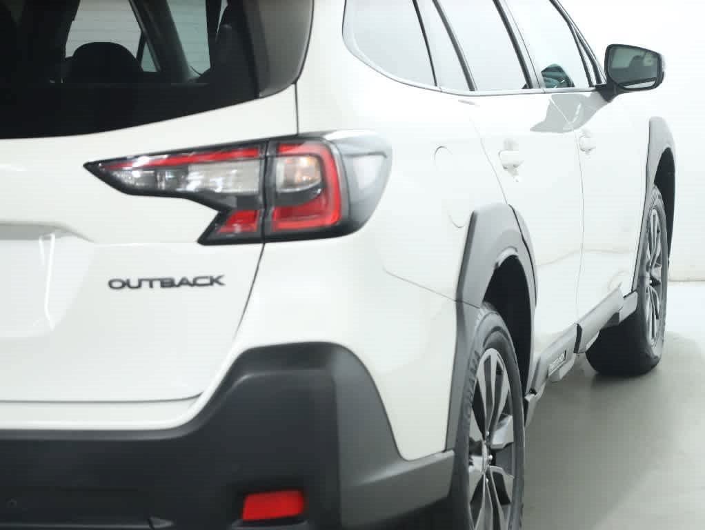 Used 2024 Subaru Outback Onyx Edition AWD/4WD image 45
