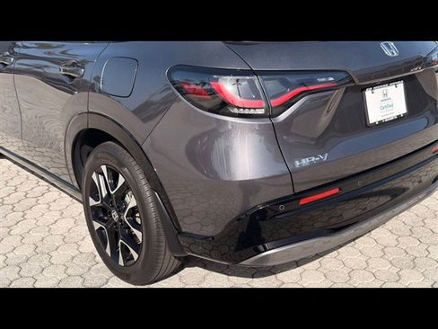 Certified 2026 Honda HR-V EX-L image 17