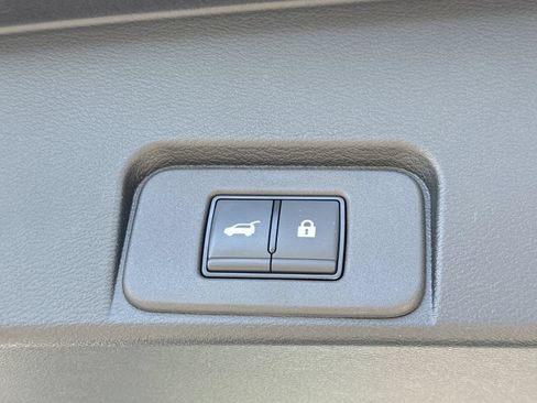 Certified 2024 Nissan Rogue SV w/ SV Premium Package FWD image 18