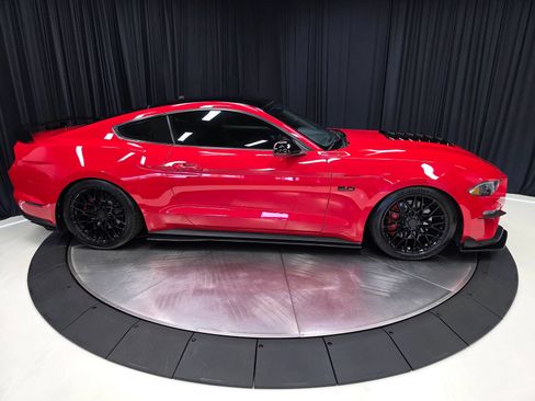 Used 2019 Ford Mustang GT w/ Equipment Group 301A RWD image 14