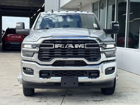 New 2026 RAM 3500 Big Horn AWD/4WD image 6