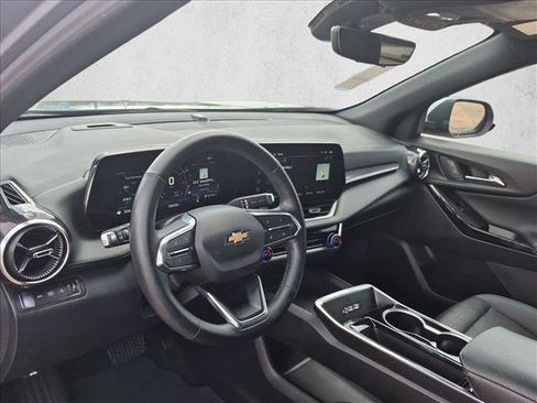 Used 2025 Chevrolet Equinox LT w/ Convenience Package II AWD/4WD image 10