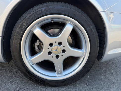 Used 2003 Mercedes-Benz SL 500 image 24