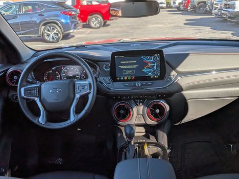 Used 2025 Chevrolet Blazer RS image 19