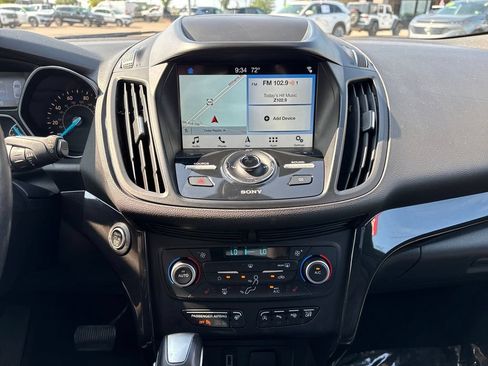 Used 2019 Ford Escape Titanium AWD/4WD image 25