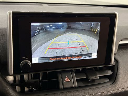 Used 2024 Toyota RAV4 AWD Hybrid image 23