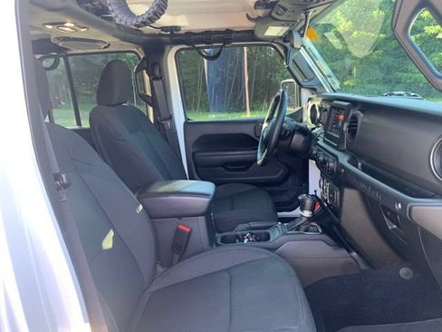 Used 2022 Jeep Wrangler Unlimited Sport AWD/4WD image 17