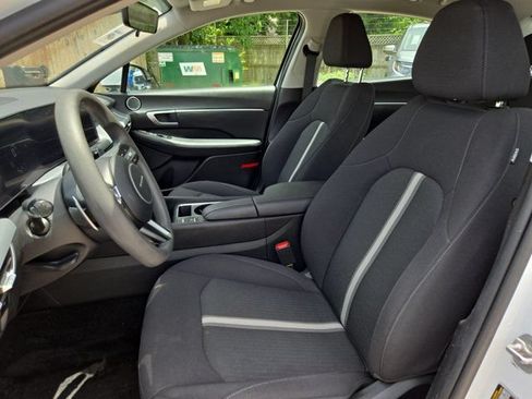 Used 2025 Hyundai Sonata SEL FWD image 24