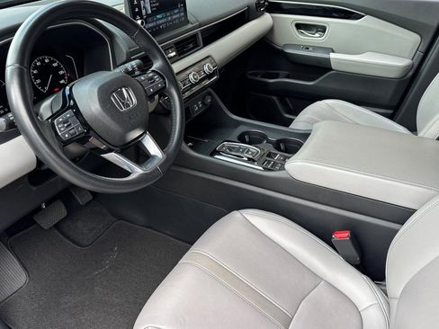 Certified 2024 Honda Pilot EX-L image 4
