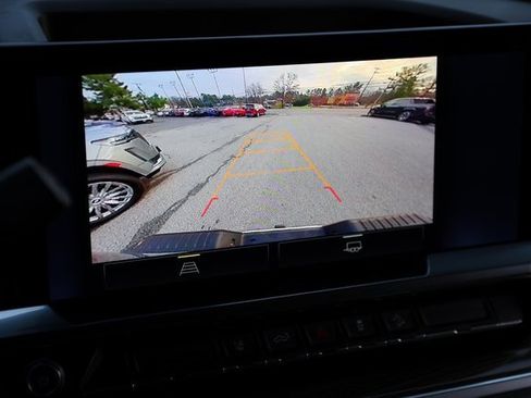 Used 2025 Chevrolet Silverado 2500 LT image 14