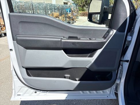 New 2026 Ford F350 XL w/ 360-Degree Camera Package RWD image 24
