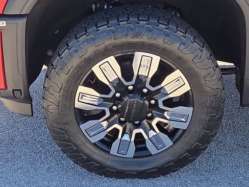 Used 2024 GMC Sierra 2500 Denali w/ Denali Reserve Package image 7