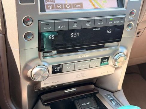 Used 2019 Lexus GX 460 Luxury AWD/4WD image 34