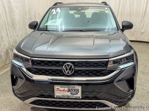 Used 2024 Volkswagen Taos S image 5