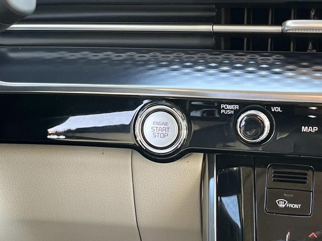 Used 2022 Kia Carnival SX Prestige FWD image 16