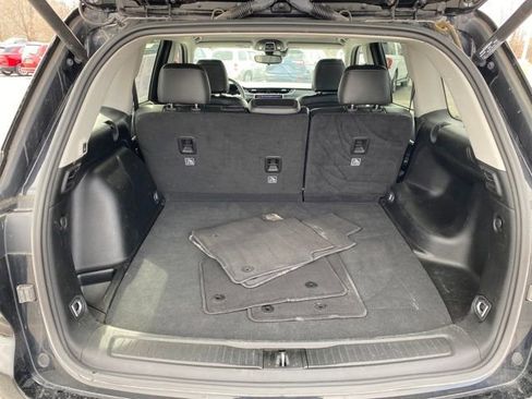 Used 2023 Jeep Grand Cherokee Limited image 20