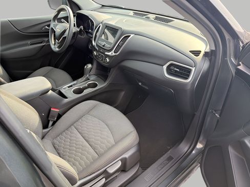 Used 2019 Chevrolet Equinox LT image 11