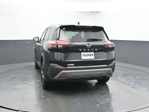 Used 2023 Nissan Rogue S image 10