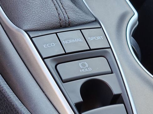 Used 2023 Toyota Camry LE image 23