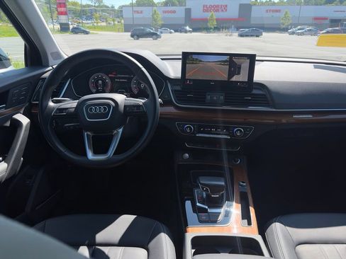 Used 2023 Audi Q5 2.0T Premium Plus w/ Premium Plus Package AWD/4WD image 10