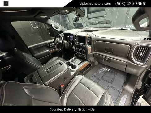 Used 2022 Chevrolet Silverado 2500 High Country w/ Z71 Off-Road Package image 18