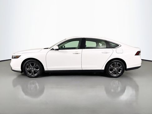 Certified 2023 Honda Accord EX image 8