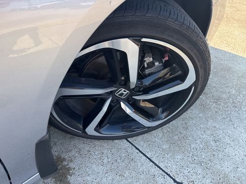 Used 2021 Honda Accord Sport image 16