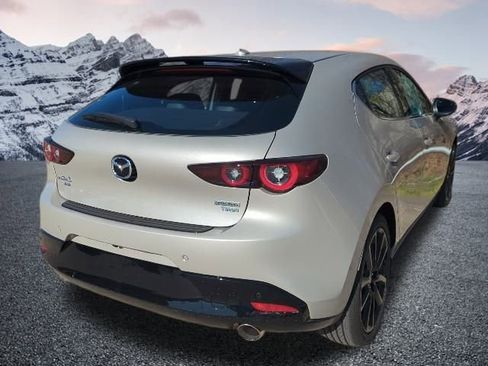 New 2026 MAZDA MAZDA3 Hatchback w/Premium Plus Pkg image 30