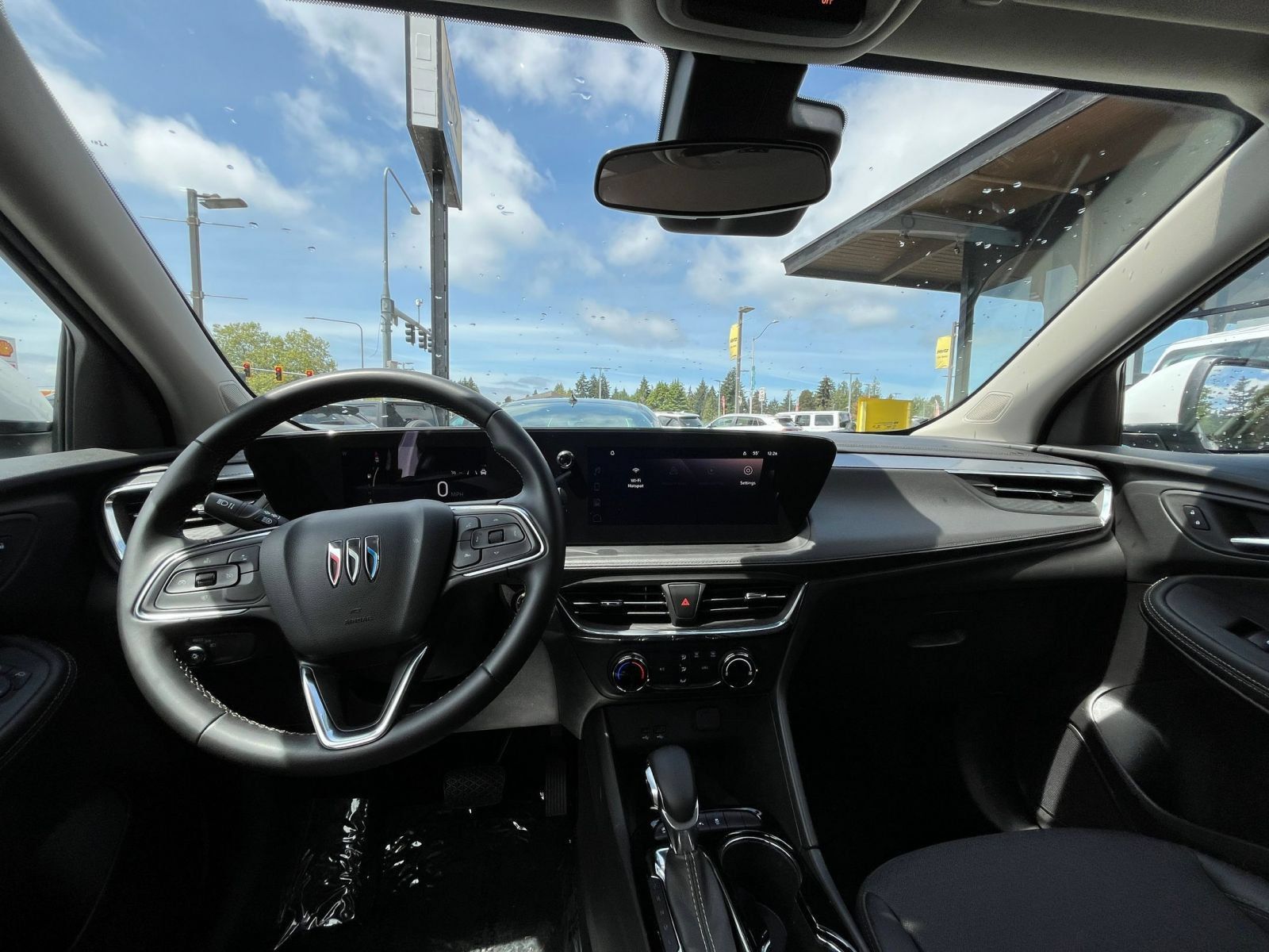 Used 2025 Buick Encore GX Preferred FWD image 33