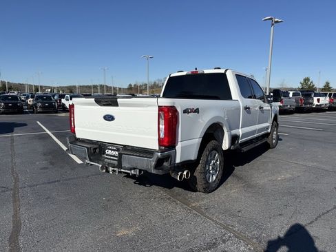 Used 2024 Ford F250 XLT image 8