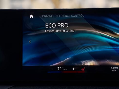 Used 2023 BMW 330i Sedan w/ M Sport Package image 19