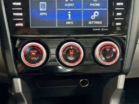 Used 2018 Subaru Forester 2.5i Premium w/ All-Weather Package AWD/4WD image 13
