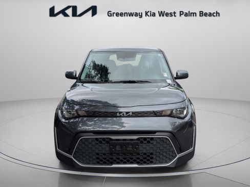 Used 2023 Kia Soul LX w/ LX Technology Package image 3