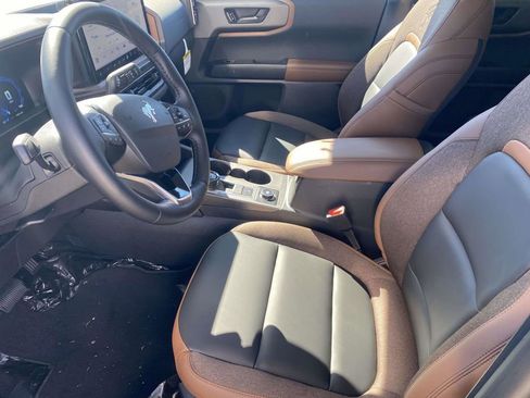 New 2025 Ford Bronco Sport Outer Banks image 10