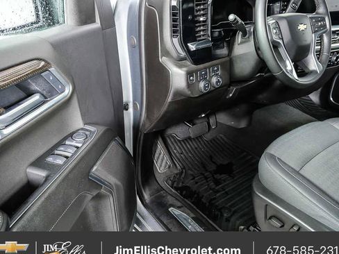 Certified 2025 Chevrolet Silverado 1500 LT AWD/4WD image 7