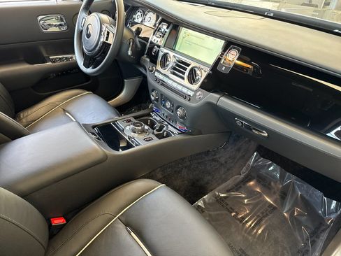 Certified 2014 Rolls-Royce Wraith RWD image 14