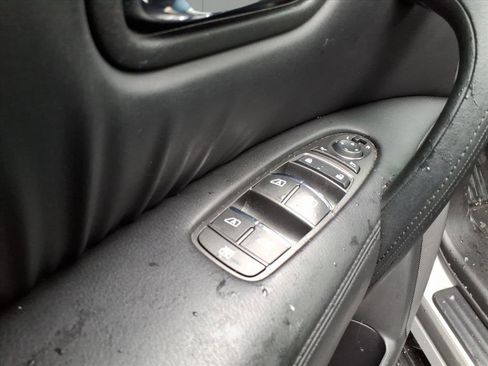 Used 2024 Nissan Armada SV image 14