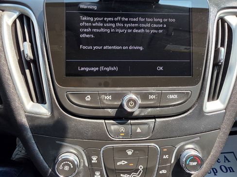 Used 2023 Chevrolet Malibu LS FWD image 12