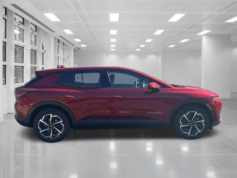 New 2026 Chevrolet Equinox EV LT image 4