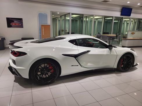 New 2026 Chevrolet Corvette Z06 w/ Stealth Interior Trim Package image 18