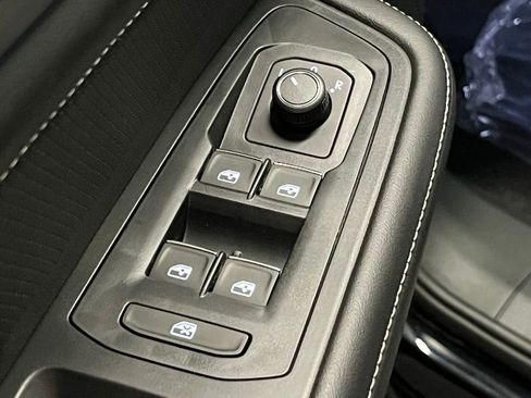 New 2026 Volkswagen Atlas Cross Sport SE image 18