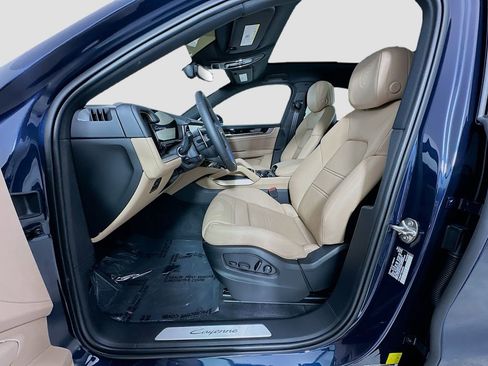 Used 2026 Porsche Cayenne image 5