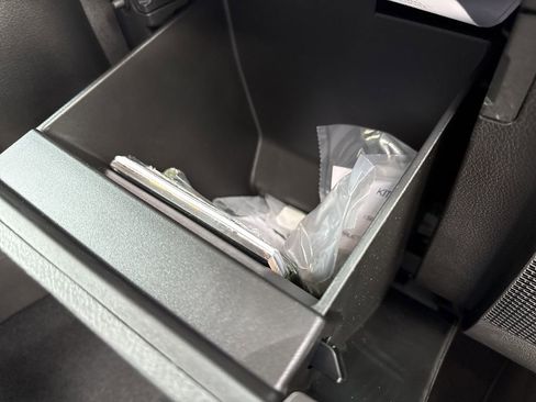 New 2025 Jeep Gladiator Willys image 38